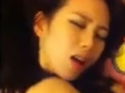 Éjaculation asiatique sur le visage